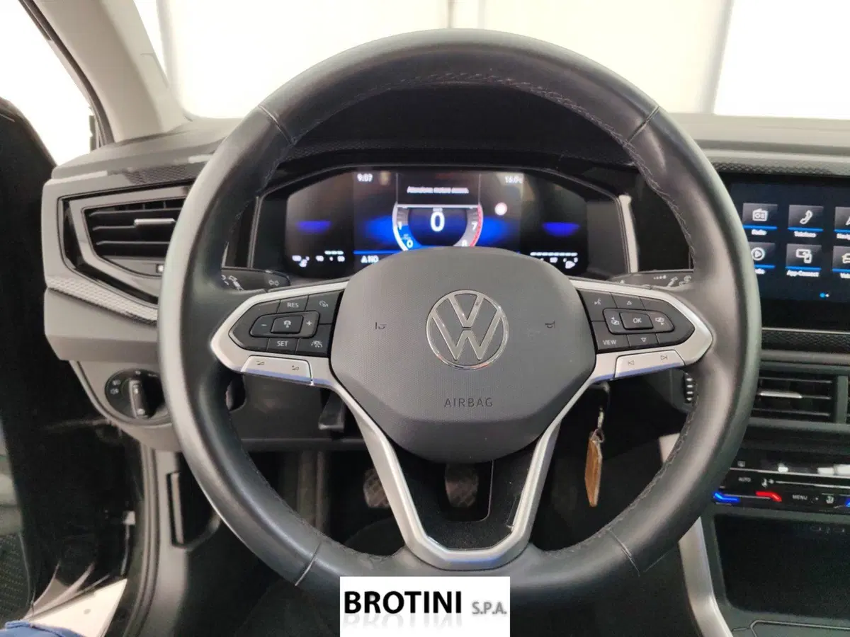 Volkswagen Taigo usata a Massa-Carrara (14)