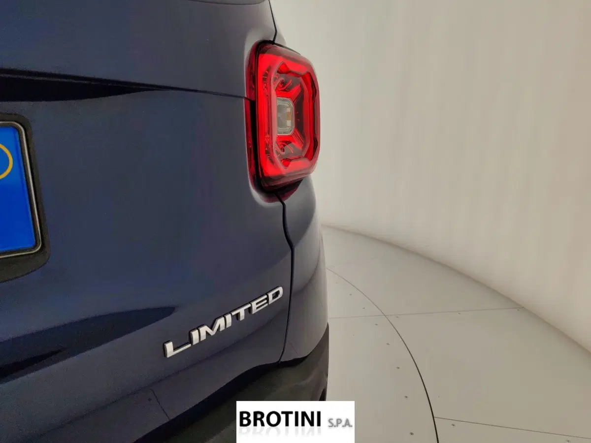 Jeep Renegade usata a Massa-Carrara (15)