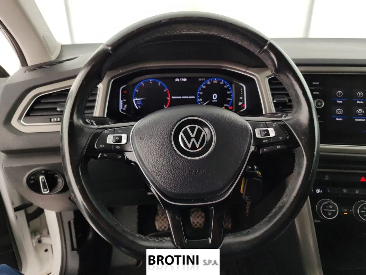 Volkswagen T-Roc usata a Massa-Carrara (13)