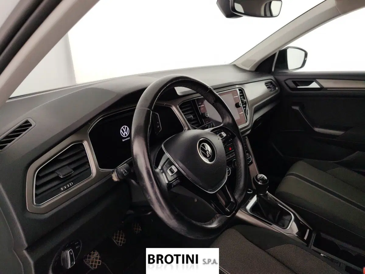 Volkswagen T-Roc usata a Massa-Carrara (7)