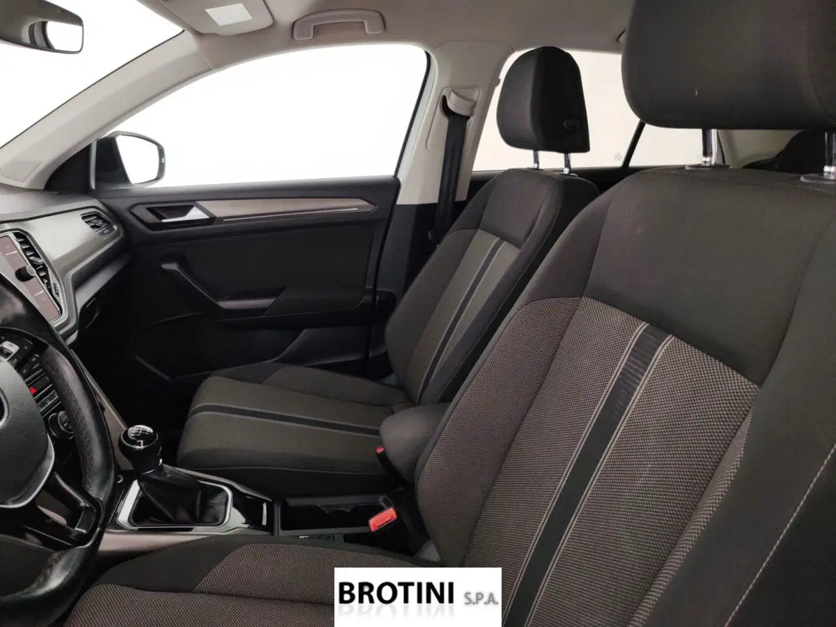 Volkswagen T-Roc usata a Massa-Carrara (8)