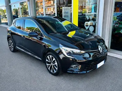Renault Clio Full Hybrid E-Tech 145 CV 5 porte Techno del 2022 usata a Rimini
