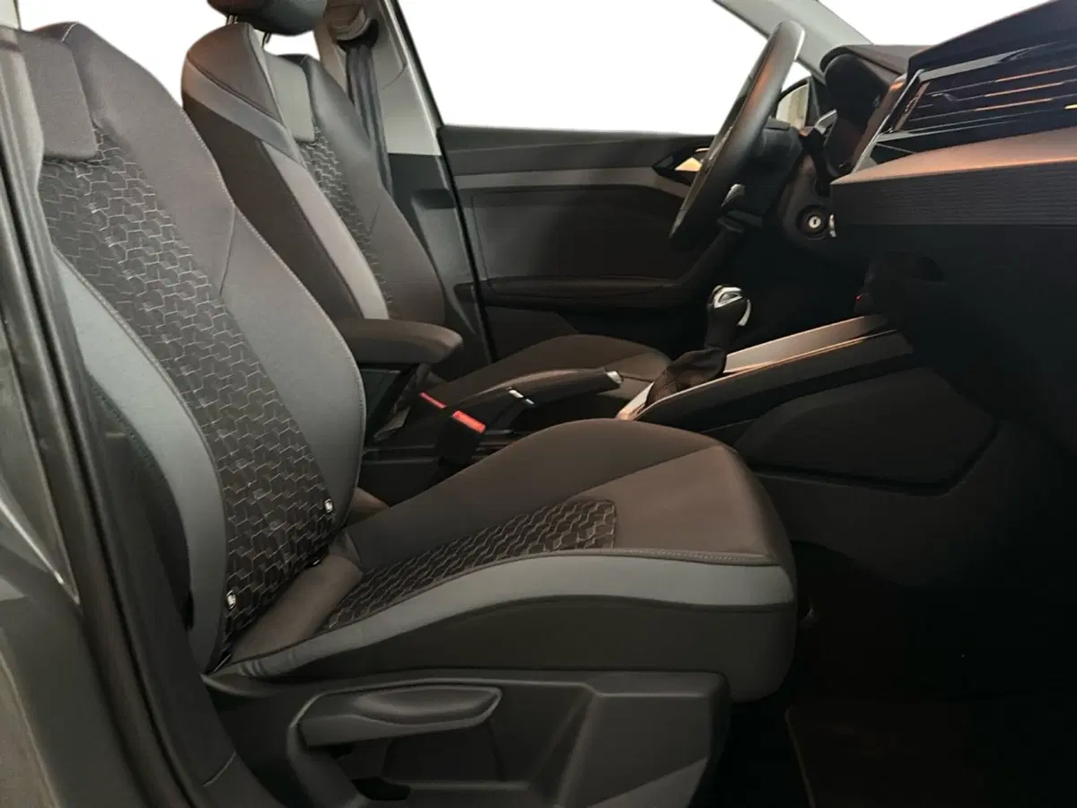 Audi A1 allstreet usata a Napoli (7)