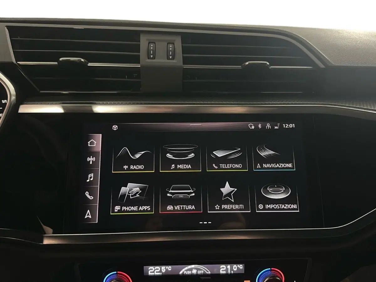 Audi Q3 Sportback usata a Napoli (13)