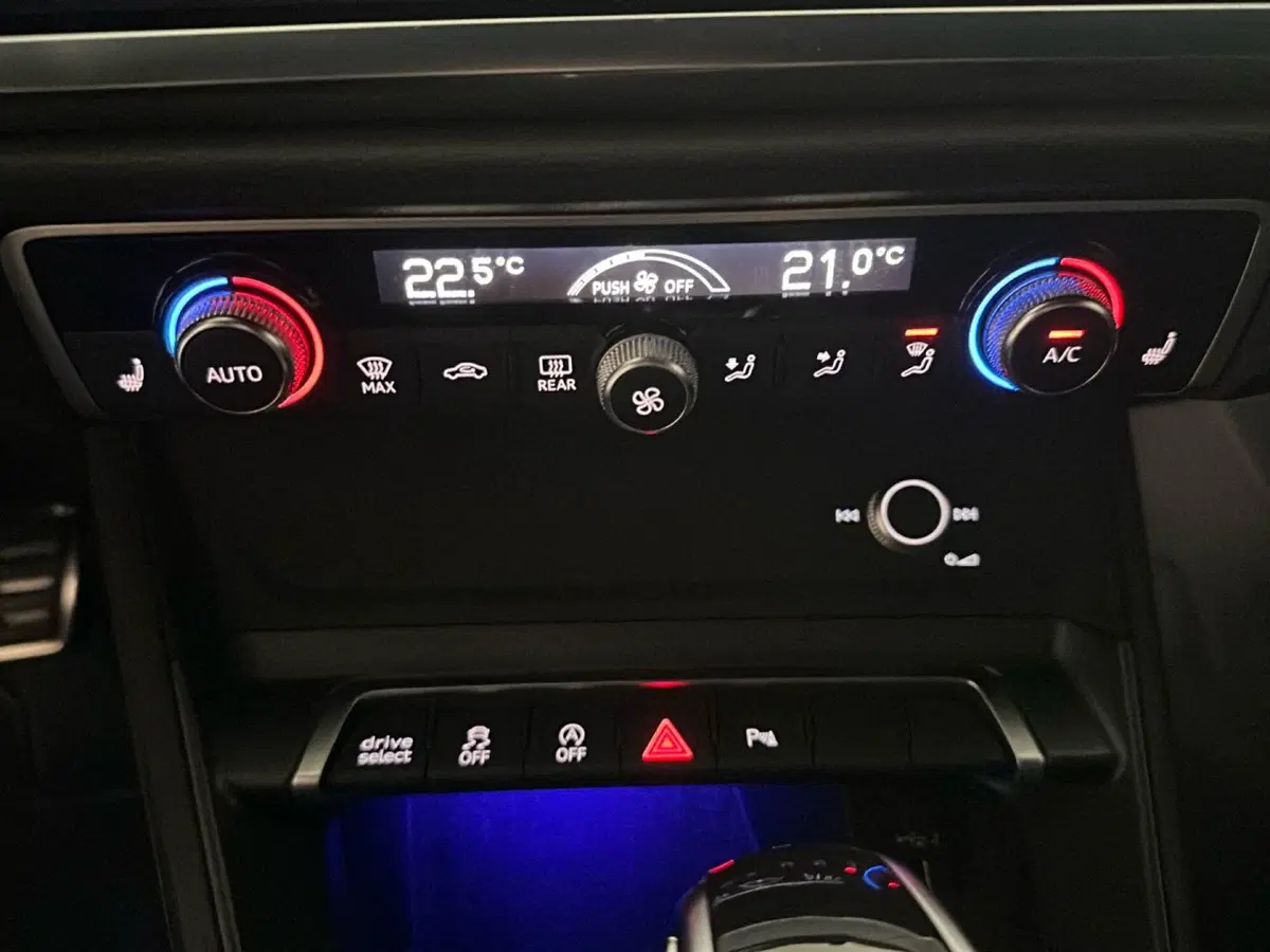 Audi Q3 Sportback usata a Napoli (18)