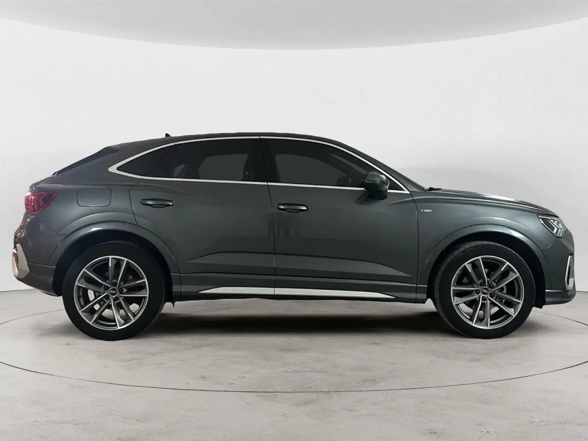 Audi Q3 Sportback usata a Napoli (5)