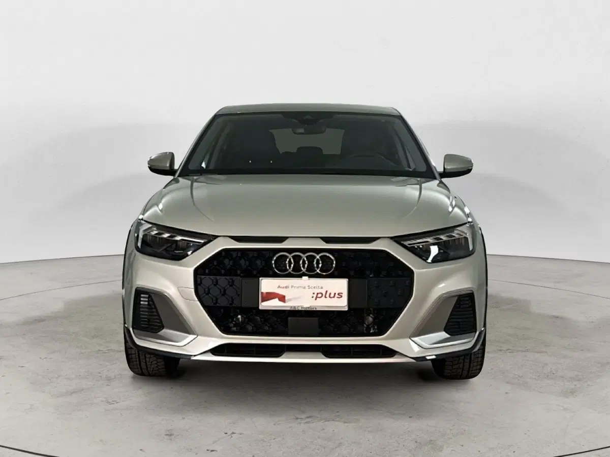 Audi A1 allstreet usata a Napoli (2)