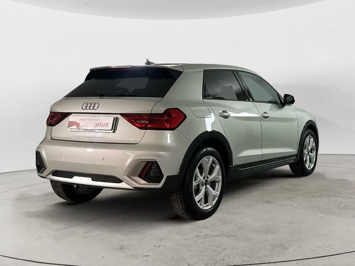 Audi A1 allstreet usata a Napoli (4)