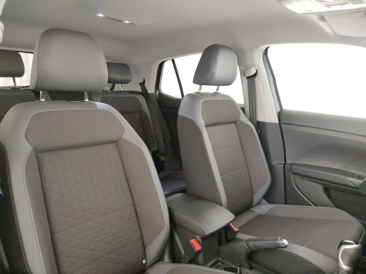 Volkswagen T-Cross usata a Napoli (9)