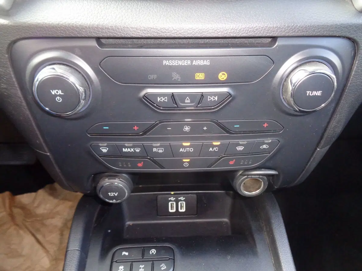 Ford Ranger Pick-up usata a Treviso (18)