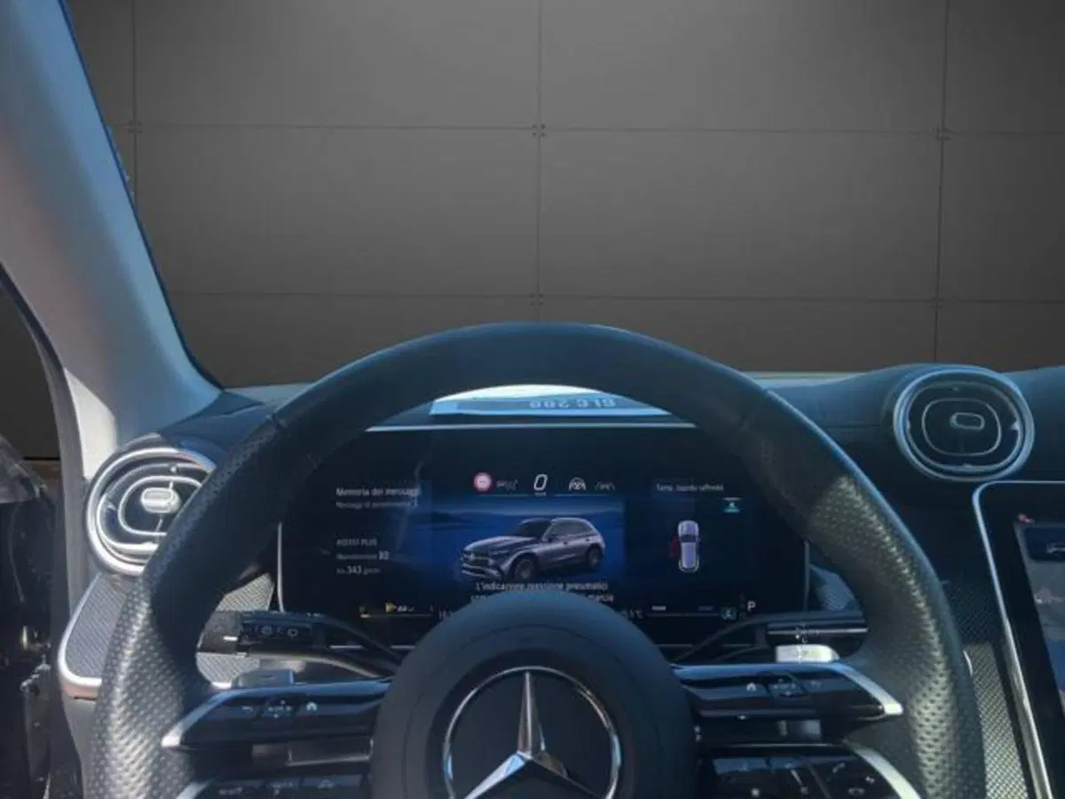 Mercedes-Benz GLC Coupé usata a Milano (14)