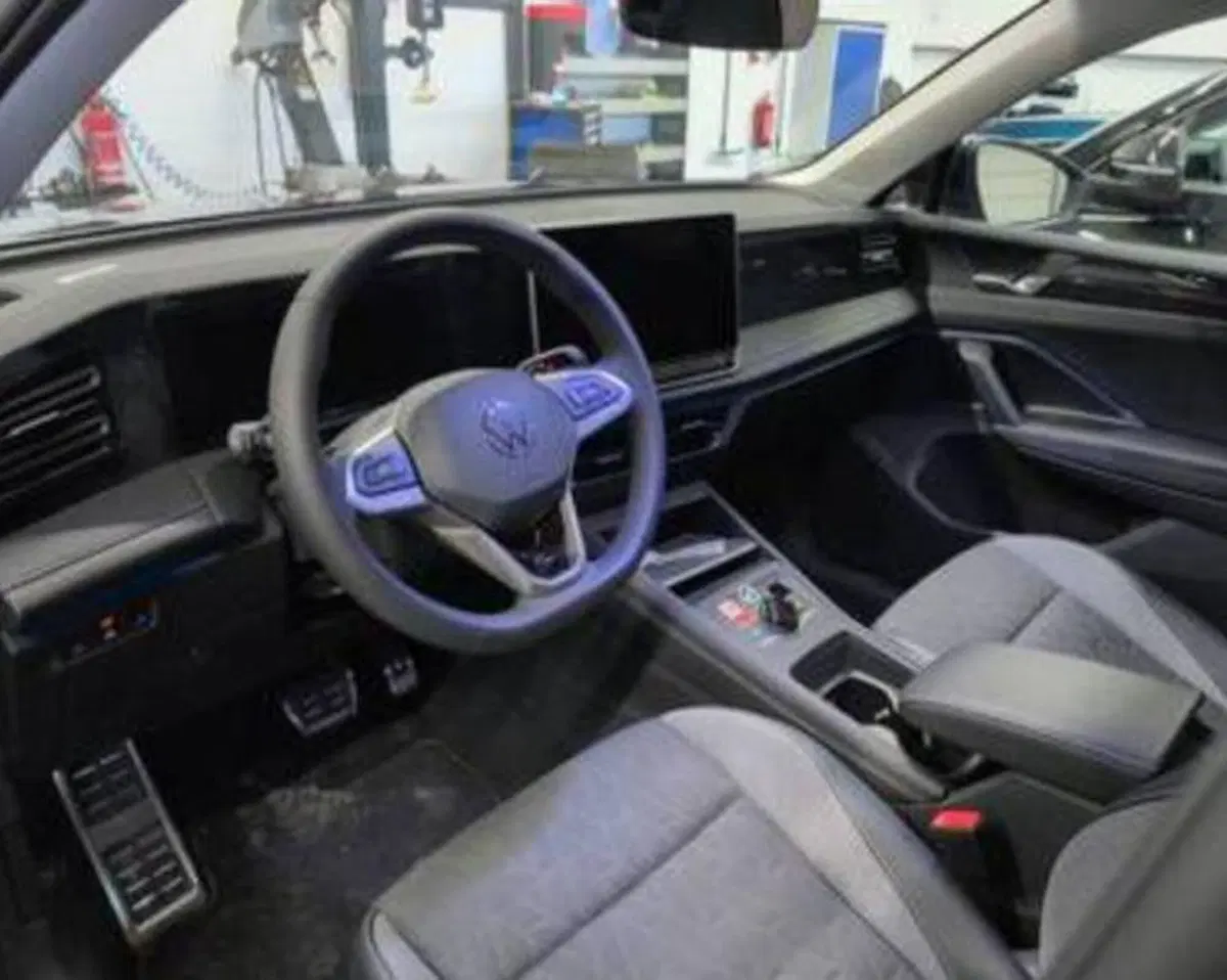Volkswagen Tiguan usata a Milano (4)