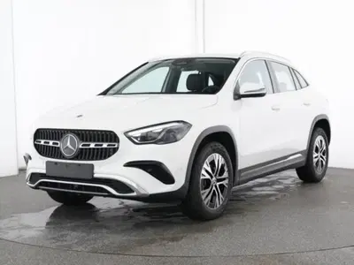 Mercedes-Benz GLA SUV 180 Progressive Advanced Plus auto del 2025 usata a Magenta