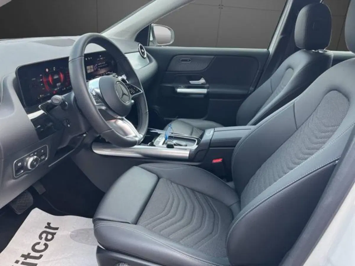 Mercedes-Benz GLA SUV usata a Milano (13)