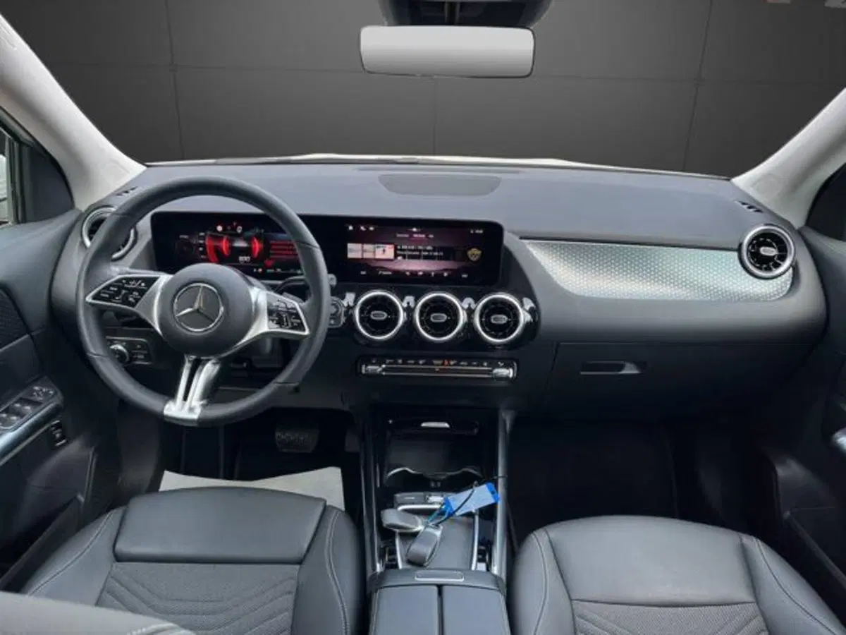 Mercedes-Benz GLA SUV usata a Milano (14)