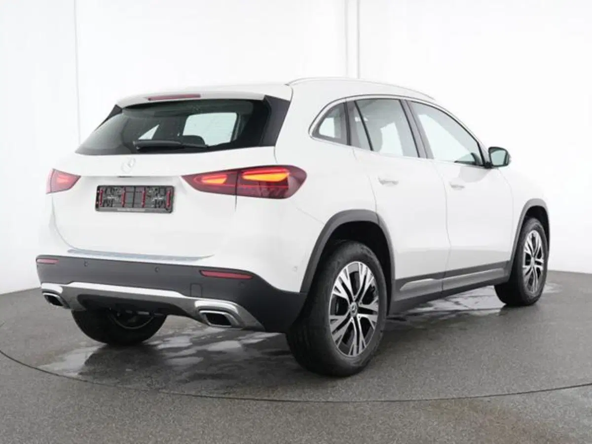 Mercedes-Benz GLA SUV usata a Milano (3)