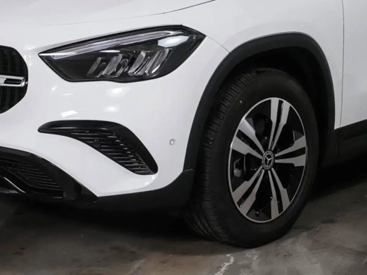 Mercedes-Benz GLA SUV usata a Milano (10)