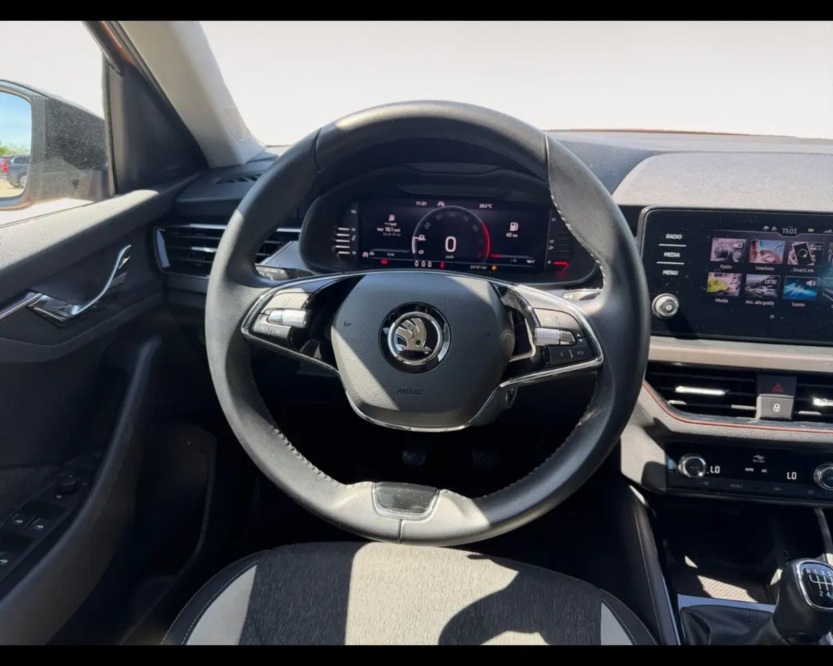Skoda Kamiq usata a Ravenna (13)