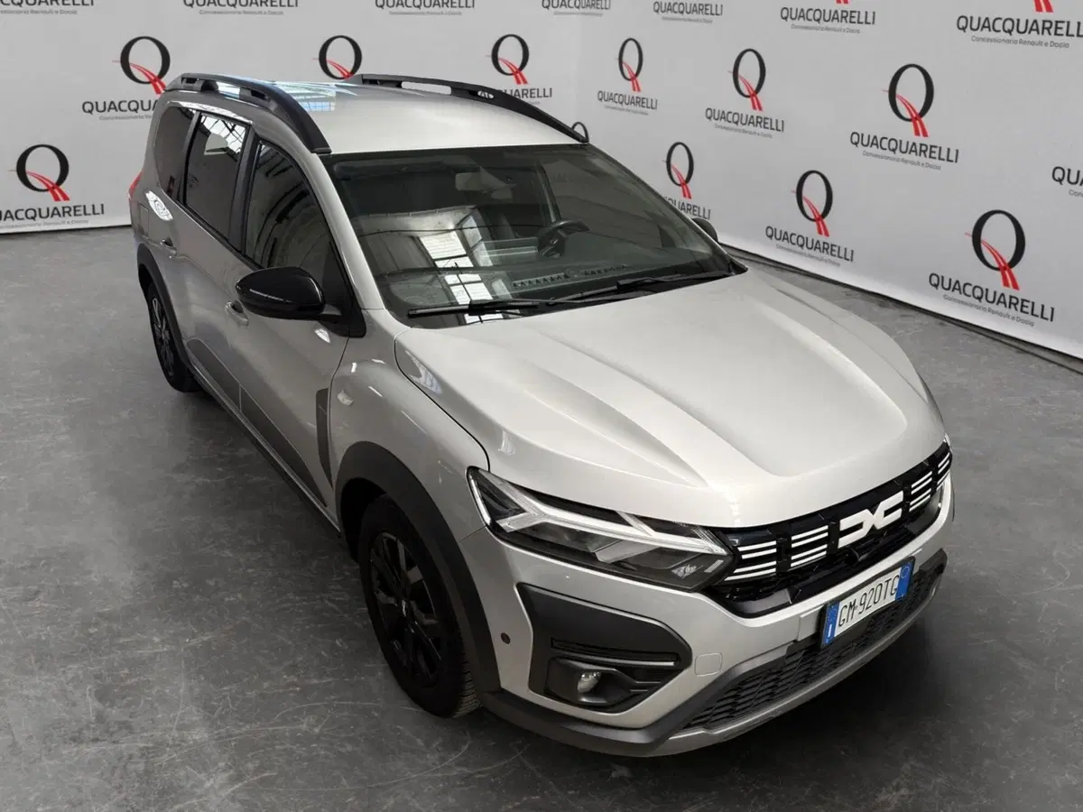 Dacia Jogger usata a Milano (2)