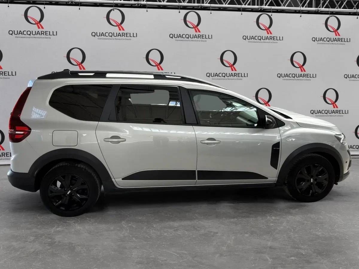 Dacia Jogger usata a Milano (3)