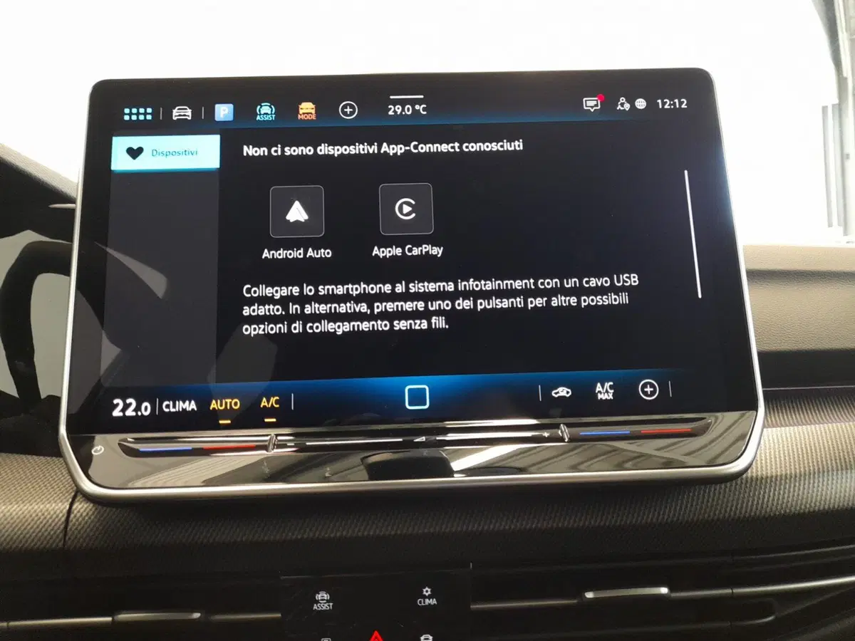Volkswagen Golf nuova a Bologna (14)