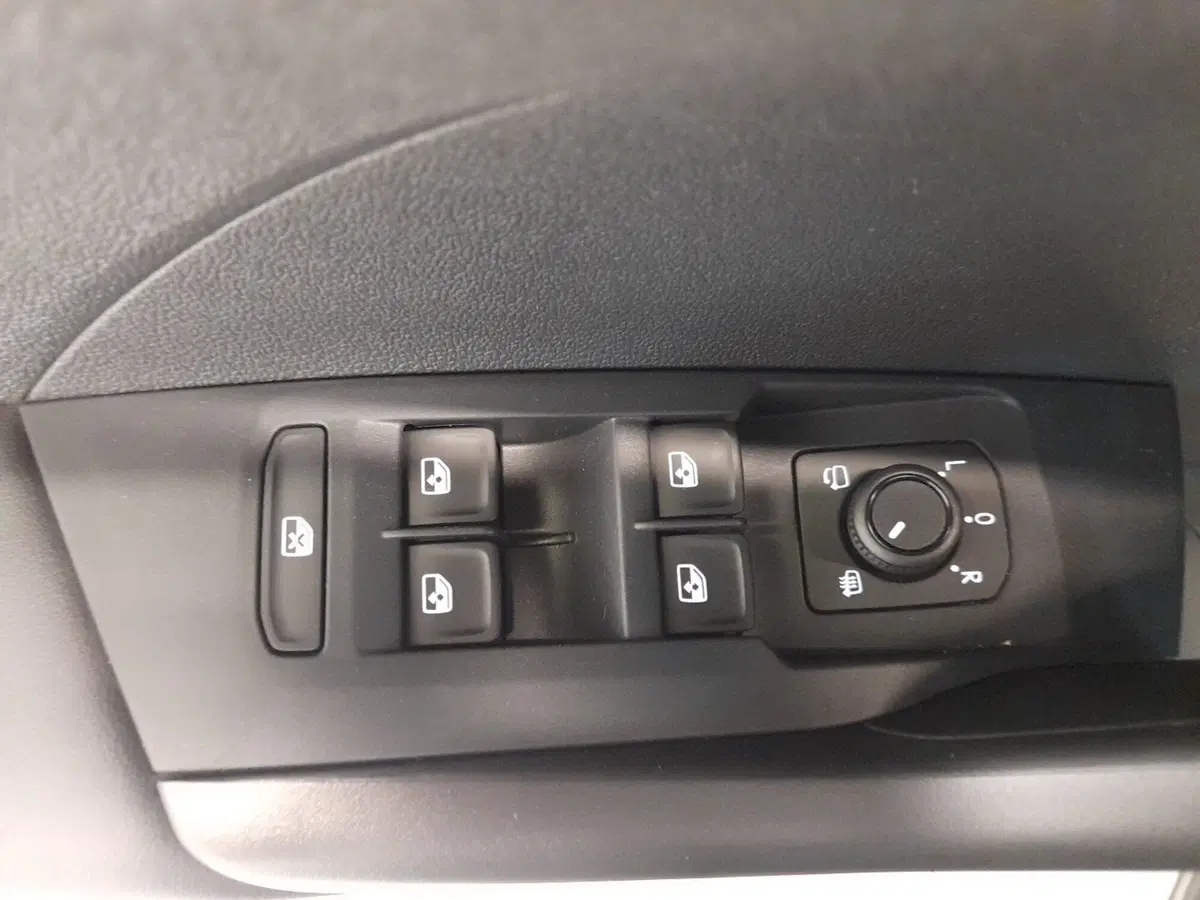 Volkswagen T-Cross nuova a Bologna (9)