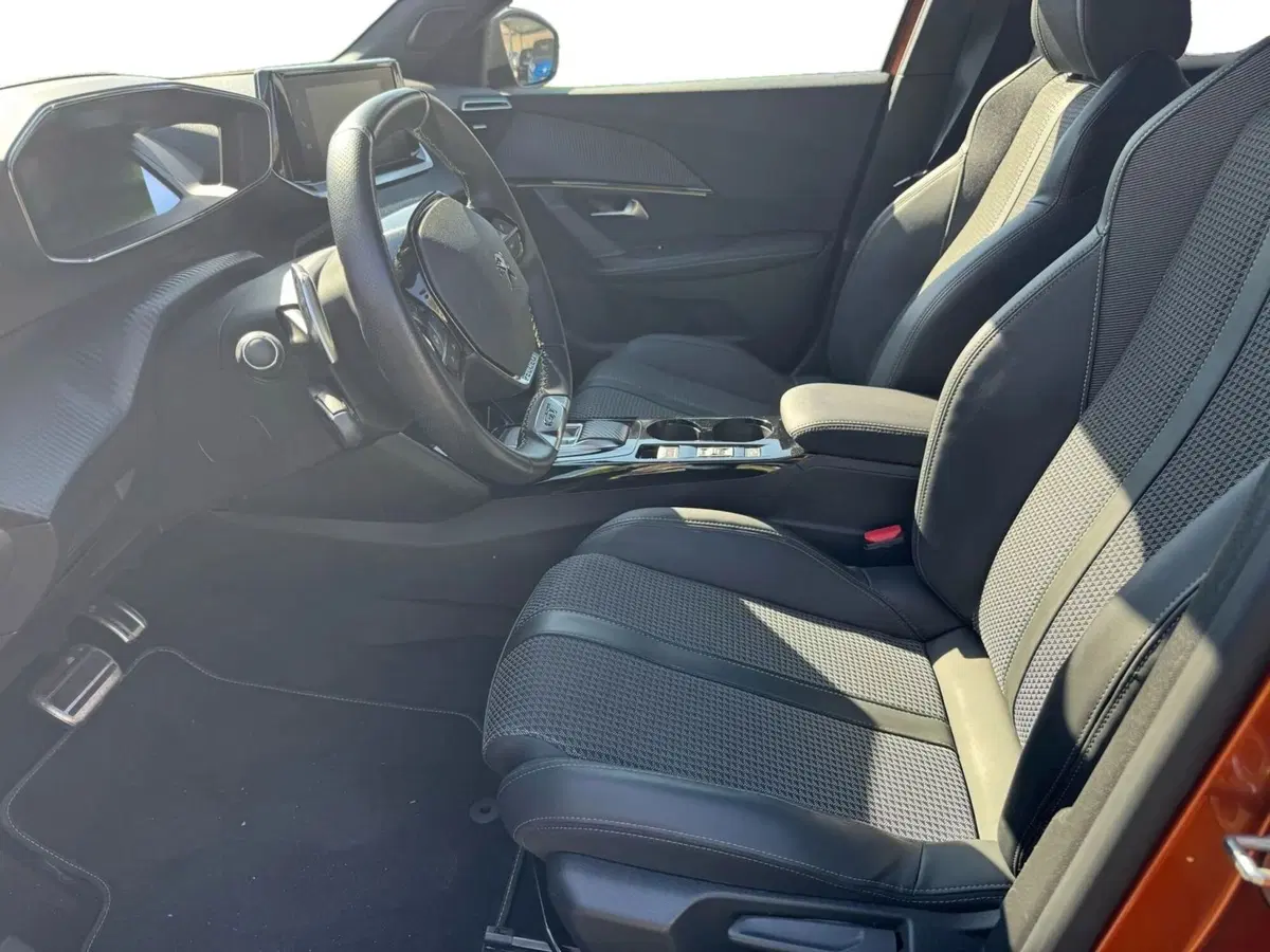 Peugeot 2008 usata a Salerno (6)