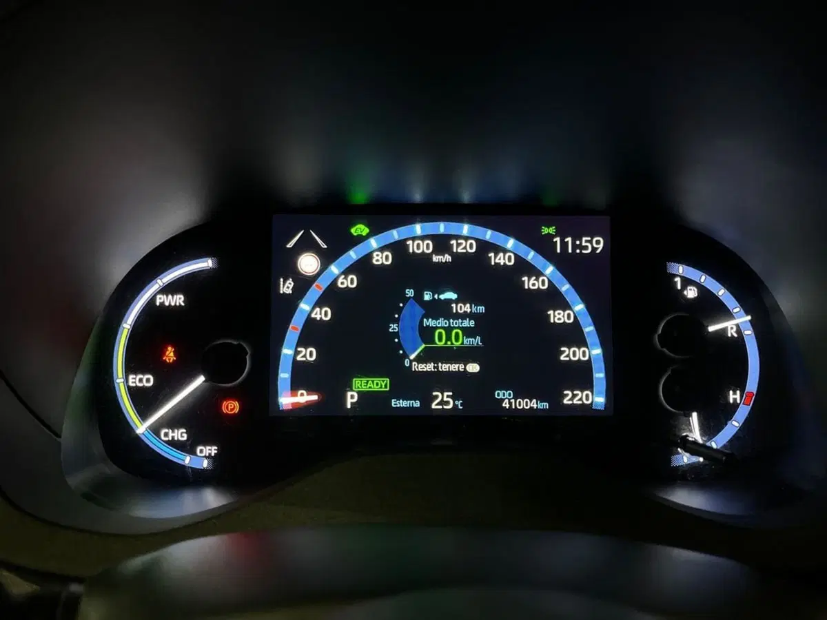 Toyota Yaris Cross usata a Prato (13)