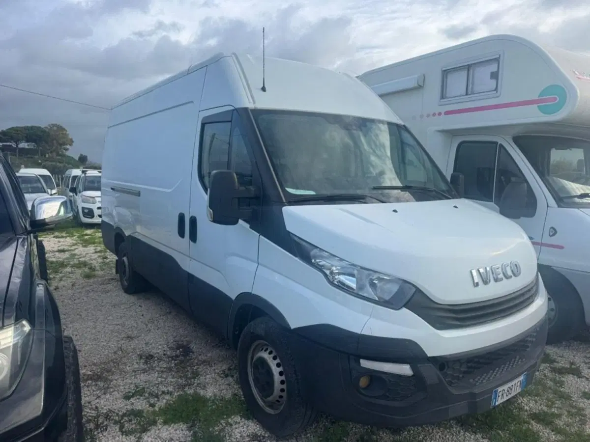 Iveco Daily Furgone usata a Salerno (2)