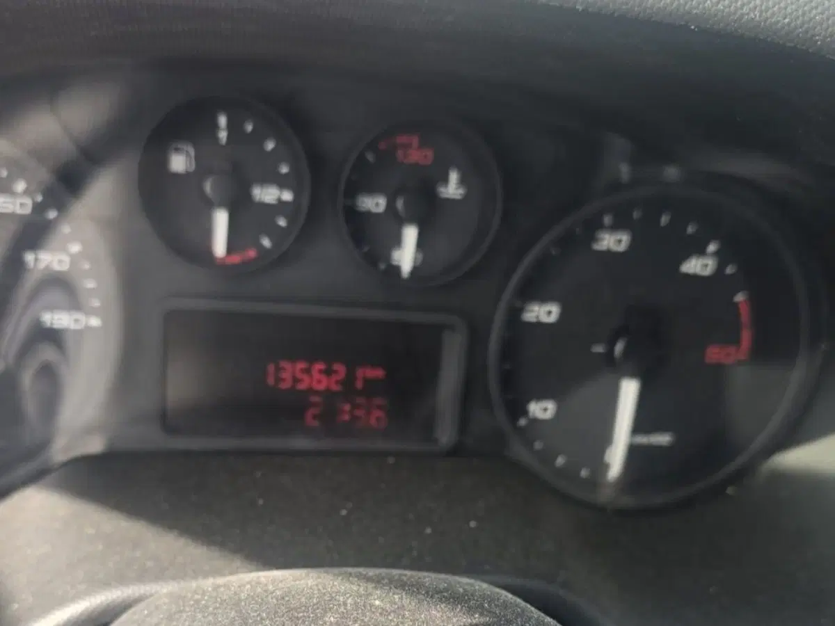 Iveco Daily Furgone usata a Salerno (8)