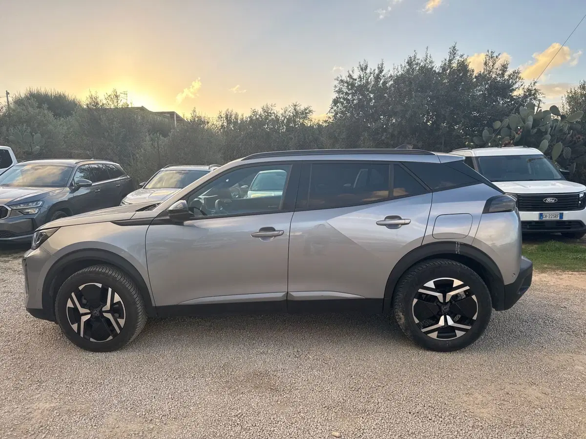 Peugeot 2008 usata a Salerno (10)