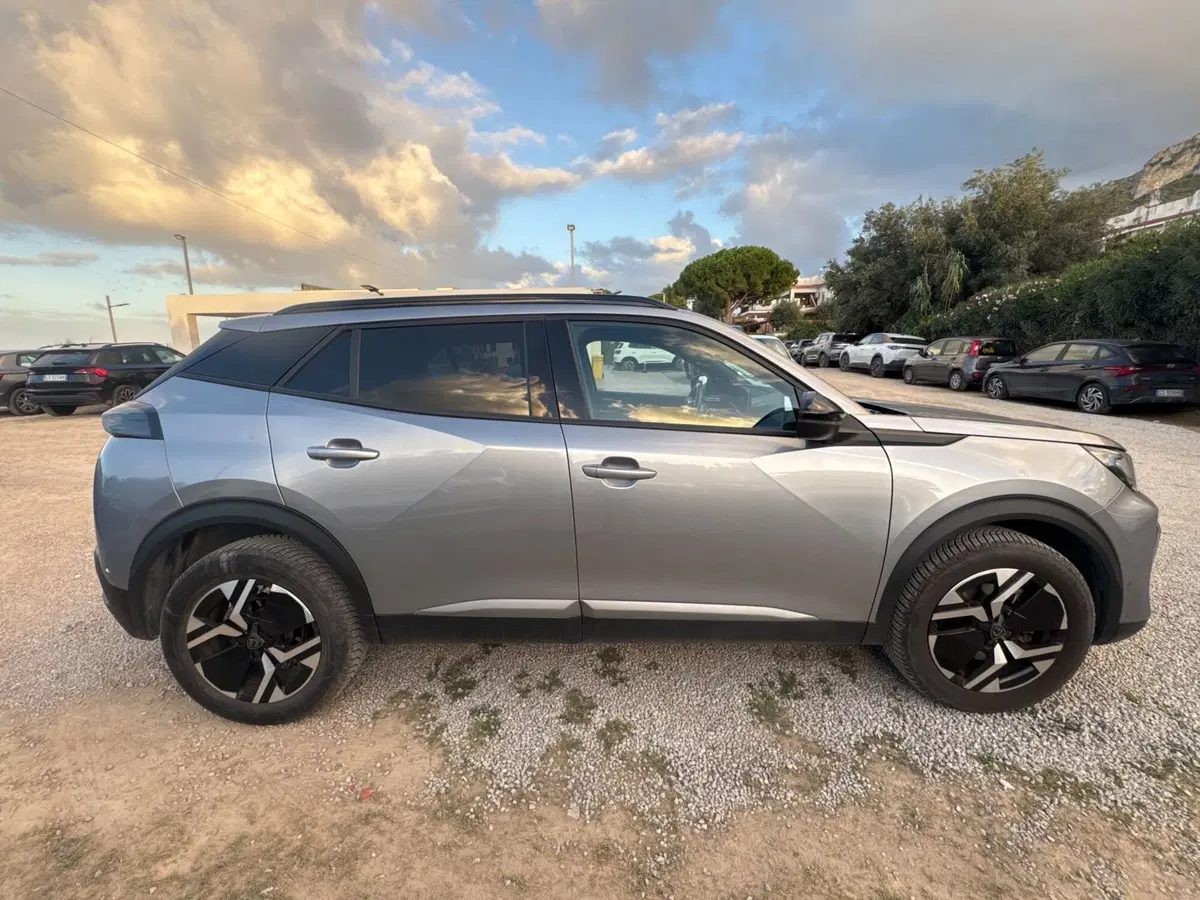 Peugeot 2008 usata a Salerno (13)