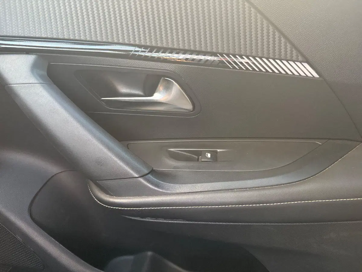 Peugeot 2008 usata a Salerno (14)