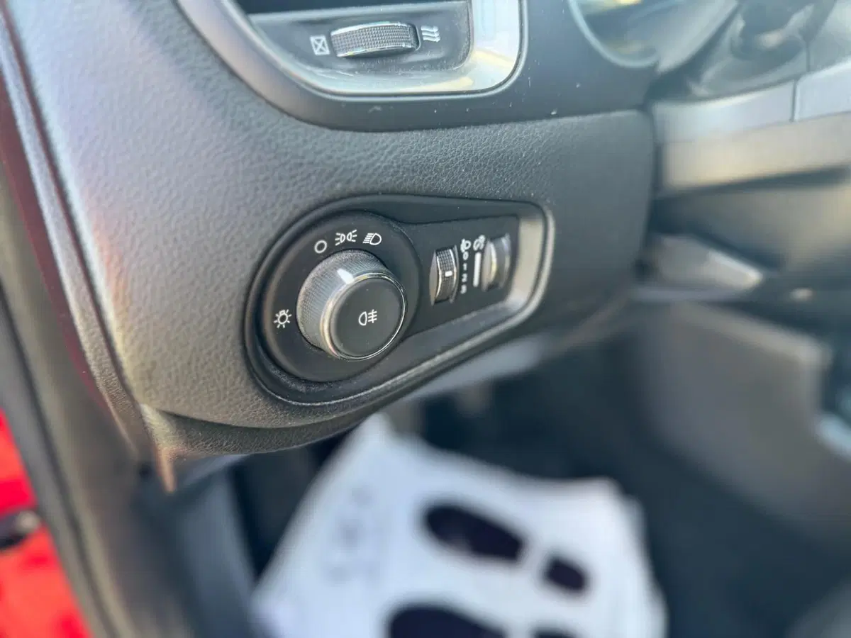 Jeep Renegade usata a Salerno (15)