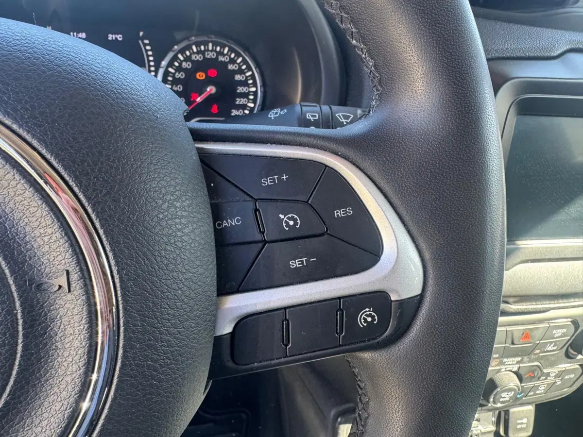 Jeep Renegade usata a Salerno (17)