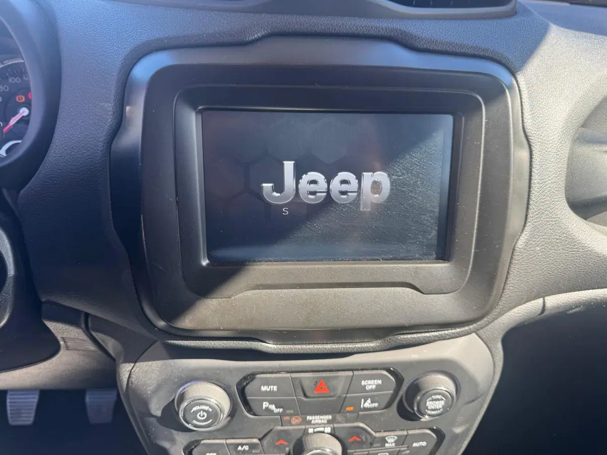 Jeep Renegade usata a Salerno (19)