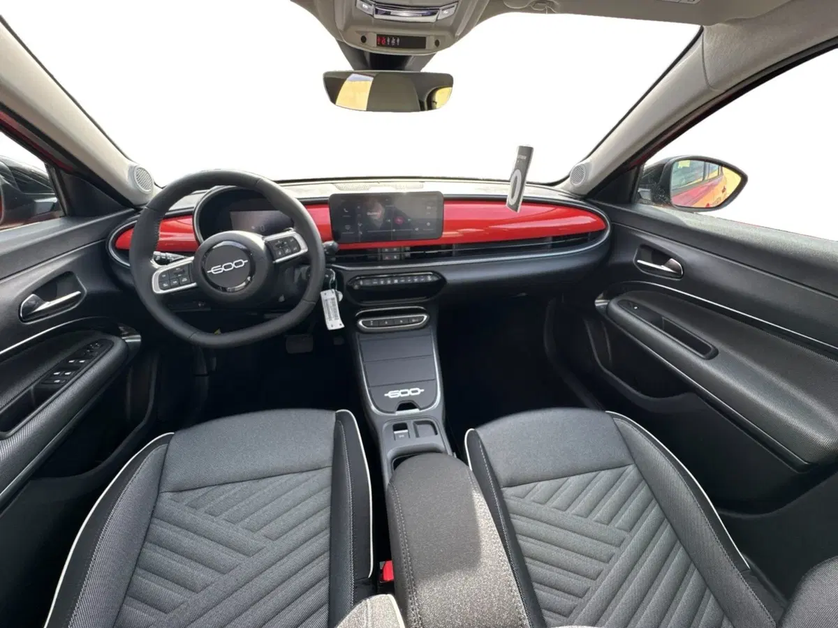 Fiat 600 nuova a Salerno (5)
