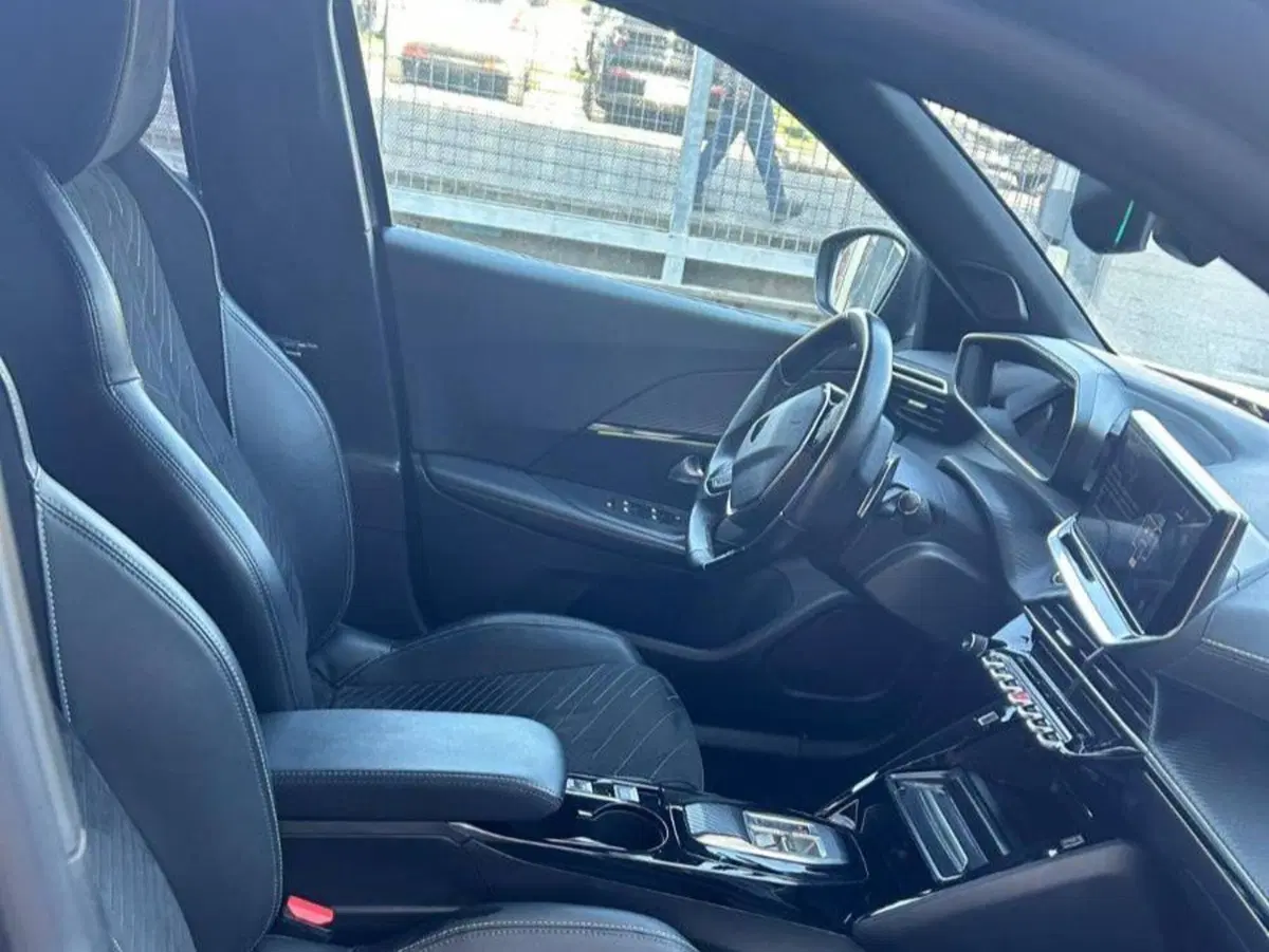 Peugeot 2008 usata a Salerno (16)