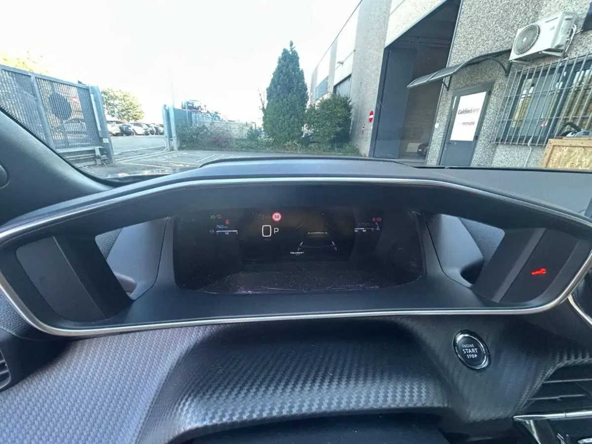Peugeot 2008 usata a Salerno (18)
