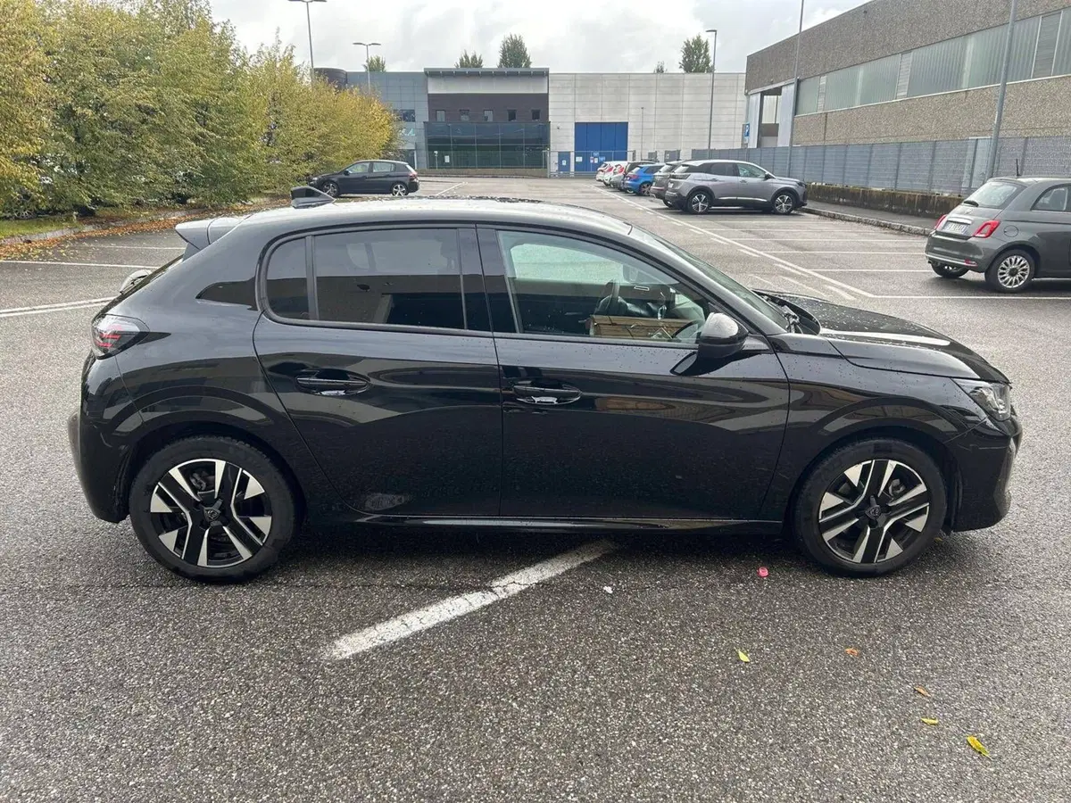 Peugeot 208 usata a Salerno (11)