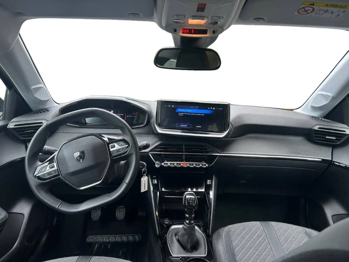Peugeot 208 usata a Salerno (2)