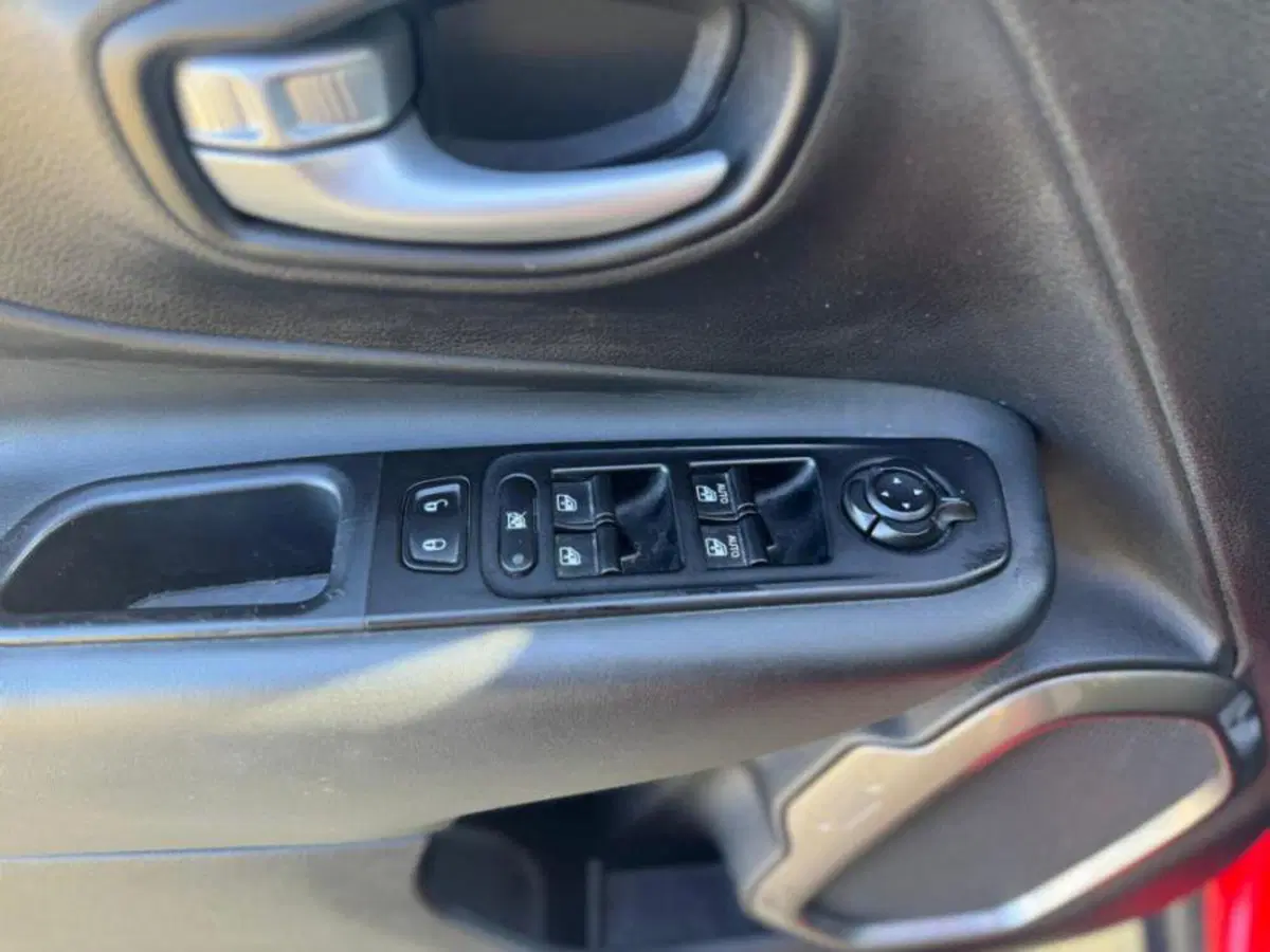 Jeep Renegade usata a Salerno (14)
