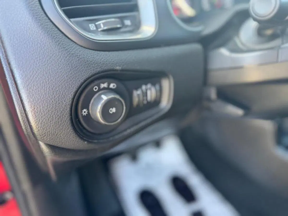 Jeep Renegade usata a Salerno (15)