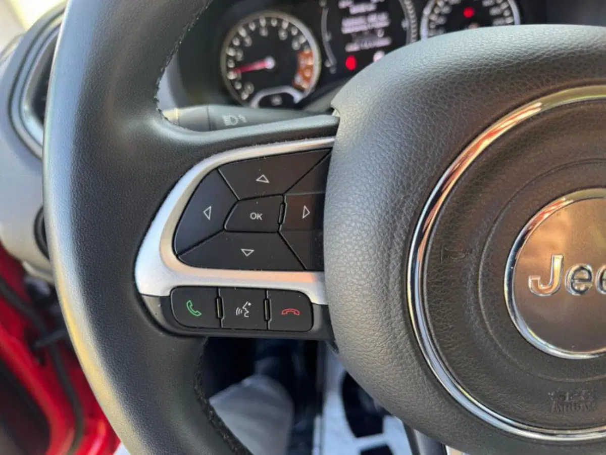 Jeep Renegade usata a Salerno (18)