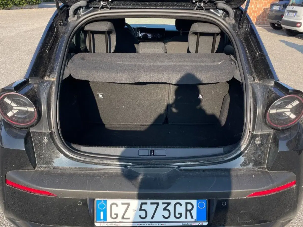Lancia Ypsilon usata a Salerno (14)