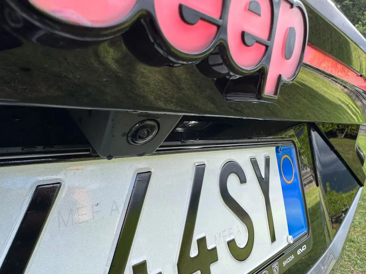 Jeep Compass nuova a Salerno (15)
