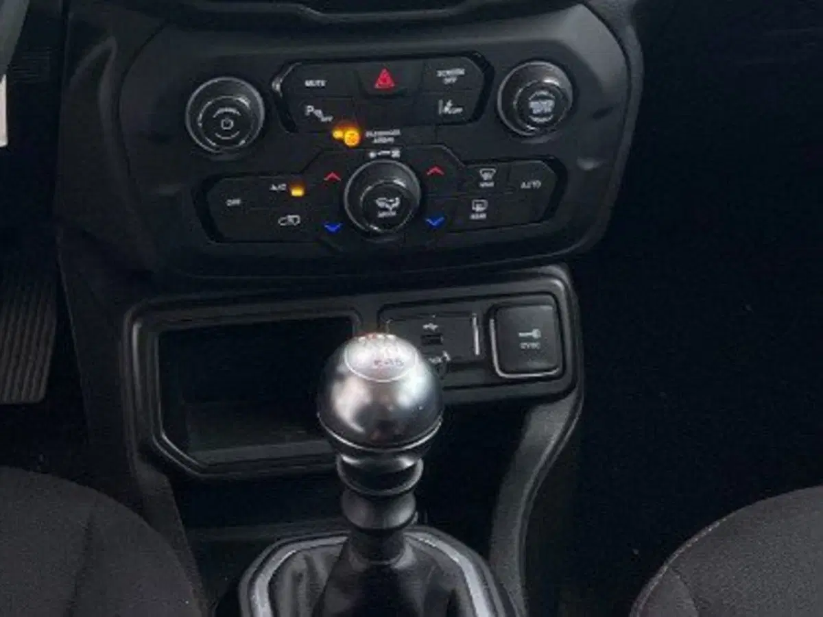 Jeep Renegade usata a Salerno (20)