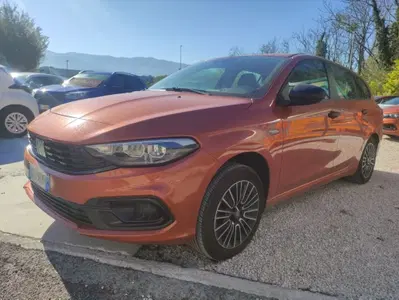 Fiat Tipo Station Wagon Tipo SW 1.0 t3 Cross 100cv del 2023 usata a Fisciano