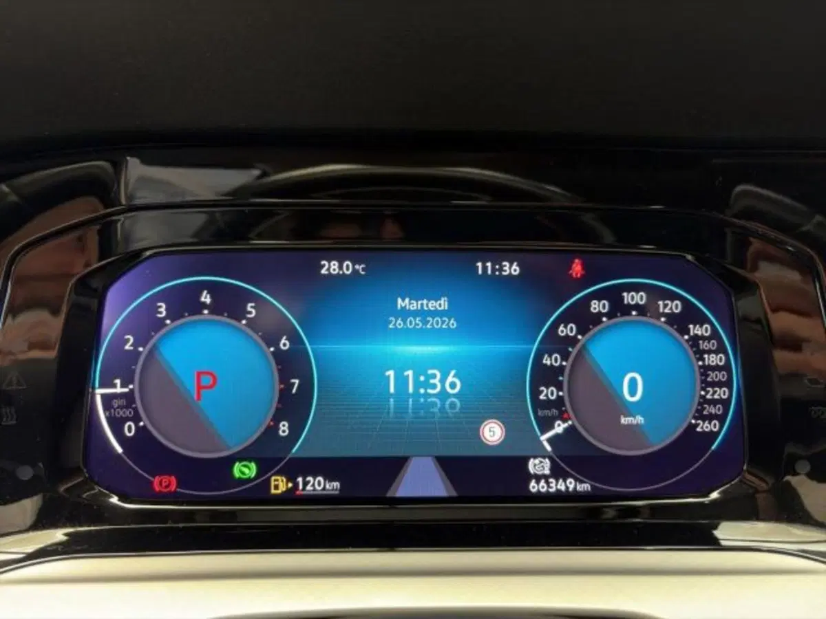 Volkswagen Golf Variant usata a Novara (7)