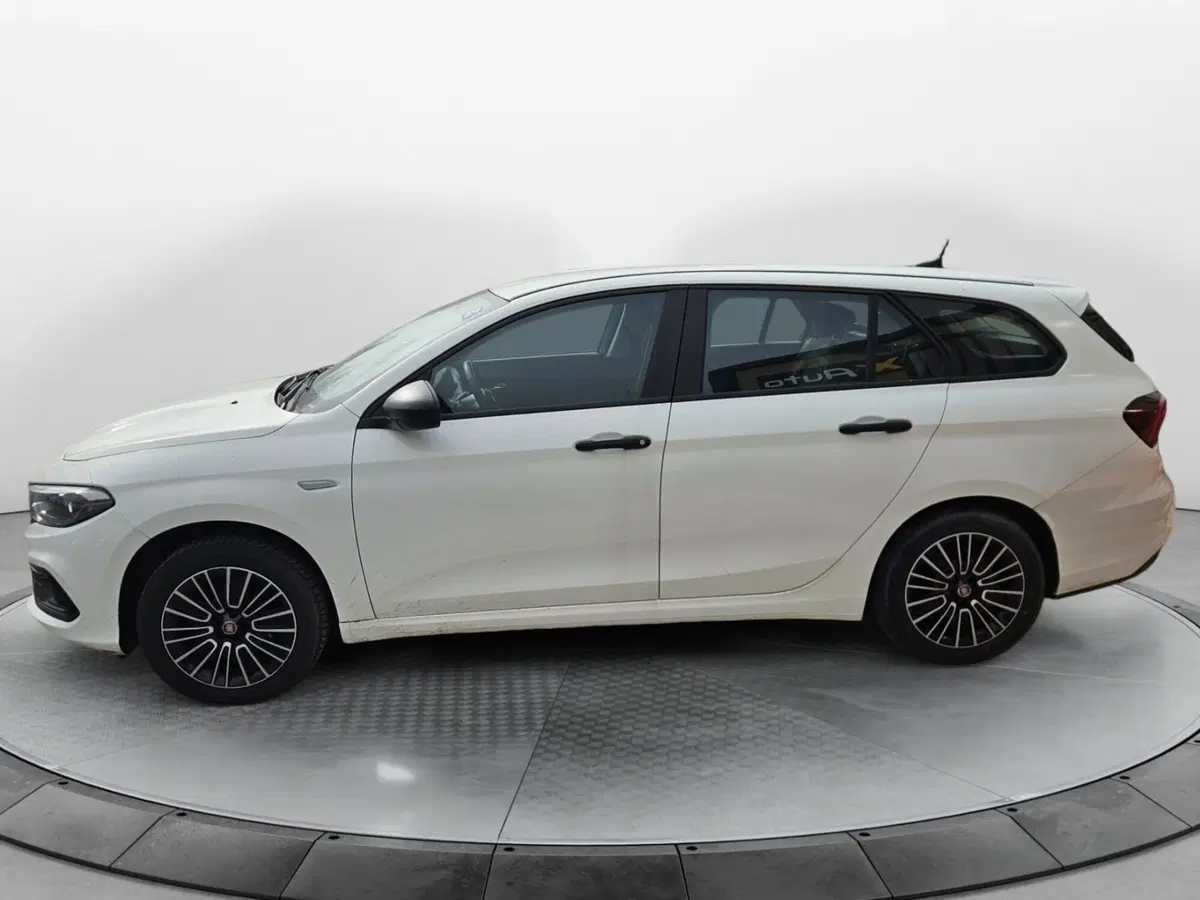 Fiat Tipo Station Wagon usata a Salerno (2)